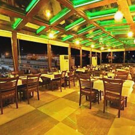 אמריצר Hotel Le Golden מראה חיצוני תמונה