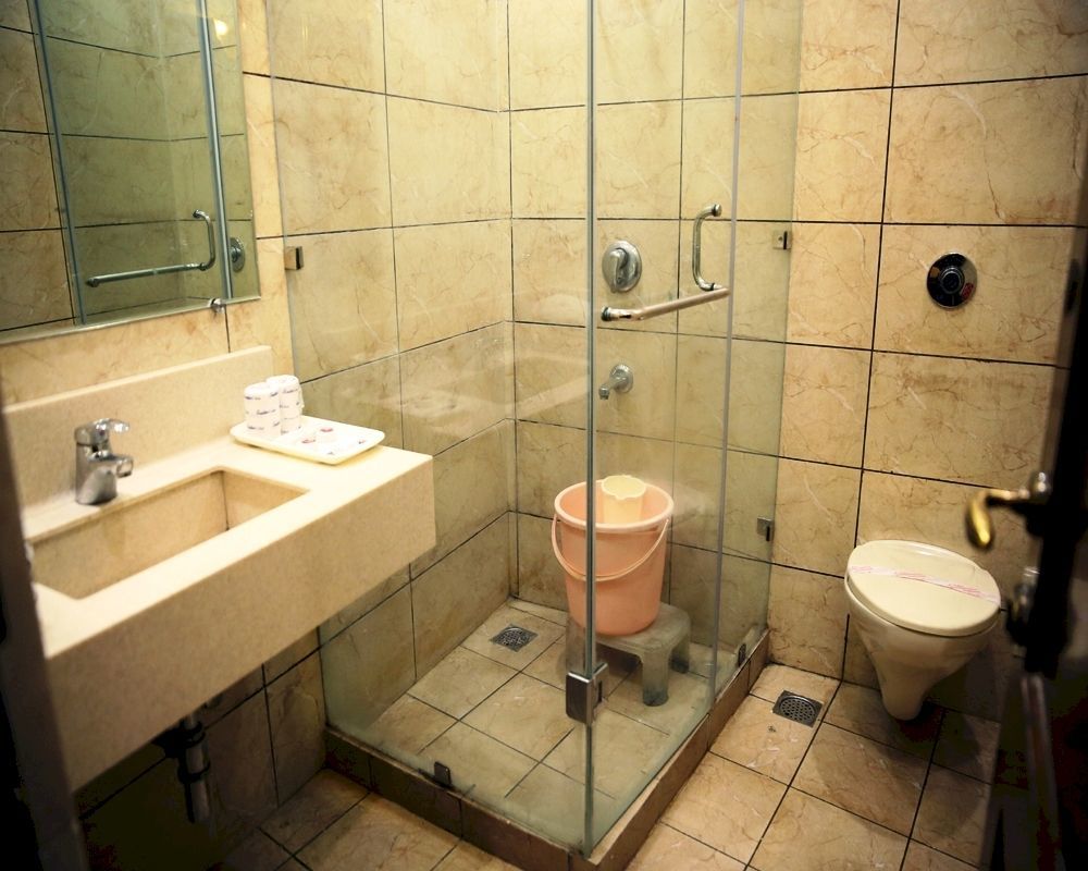 אמריצר Hotel Le Golden מראה חיצוני תמונה