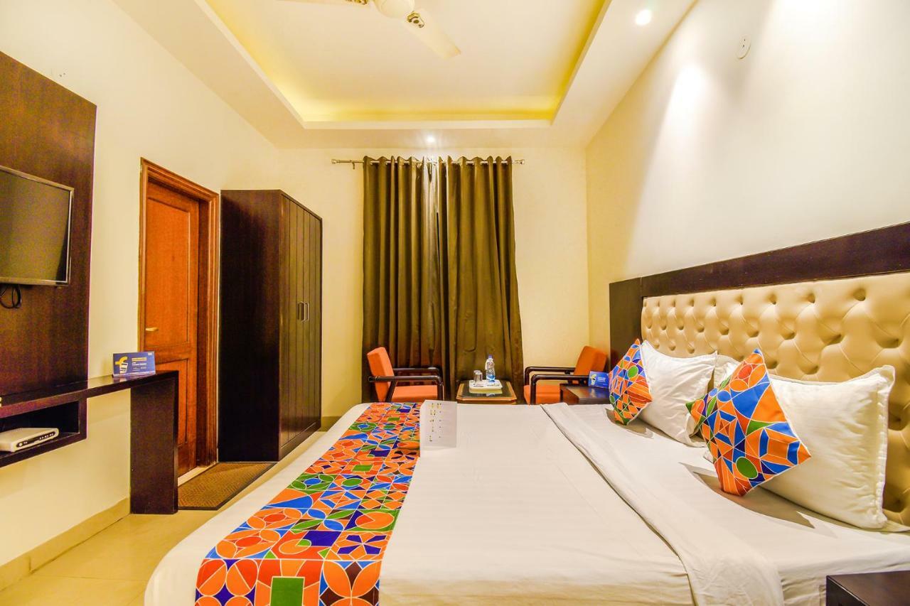 אמריצר Hotel Le Golden מראה חיצוני תמונה