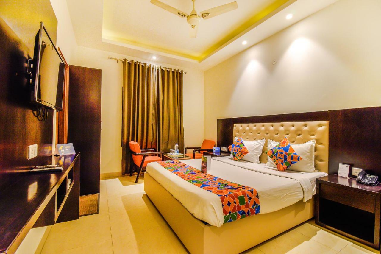 אמריצר Hotel Le Golden מראה חיצוני תמונה